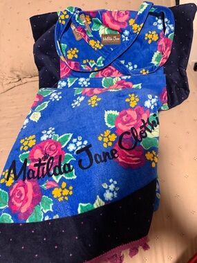 Matilda Jane Bright Blue Floral Beach Towel with Pink Roses NIB tote included